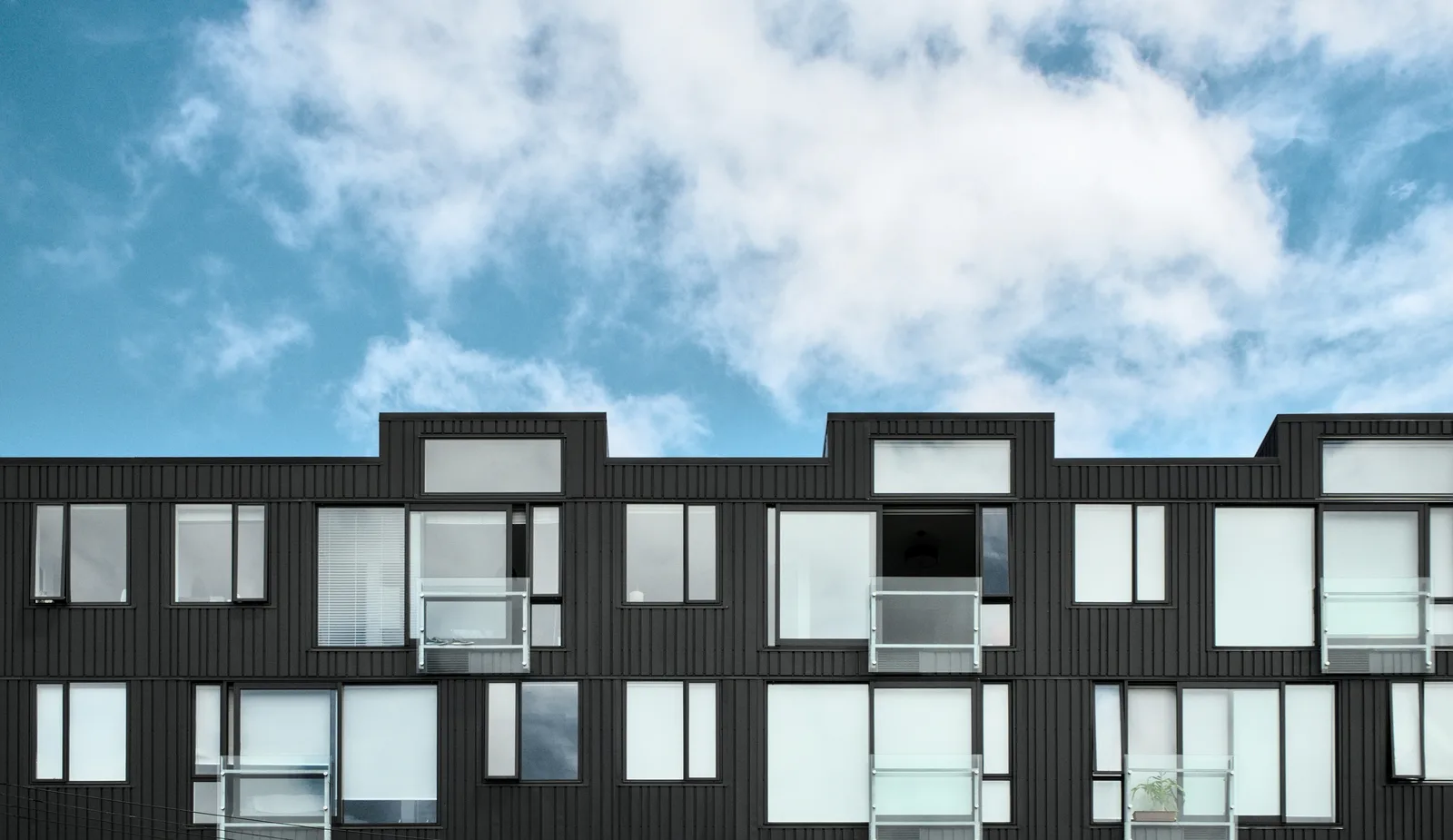 Why Package Lock Boxes Matter for Apartment Buildings - package lock box for apartments
