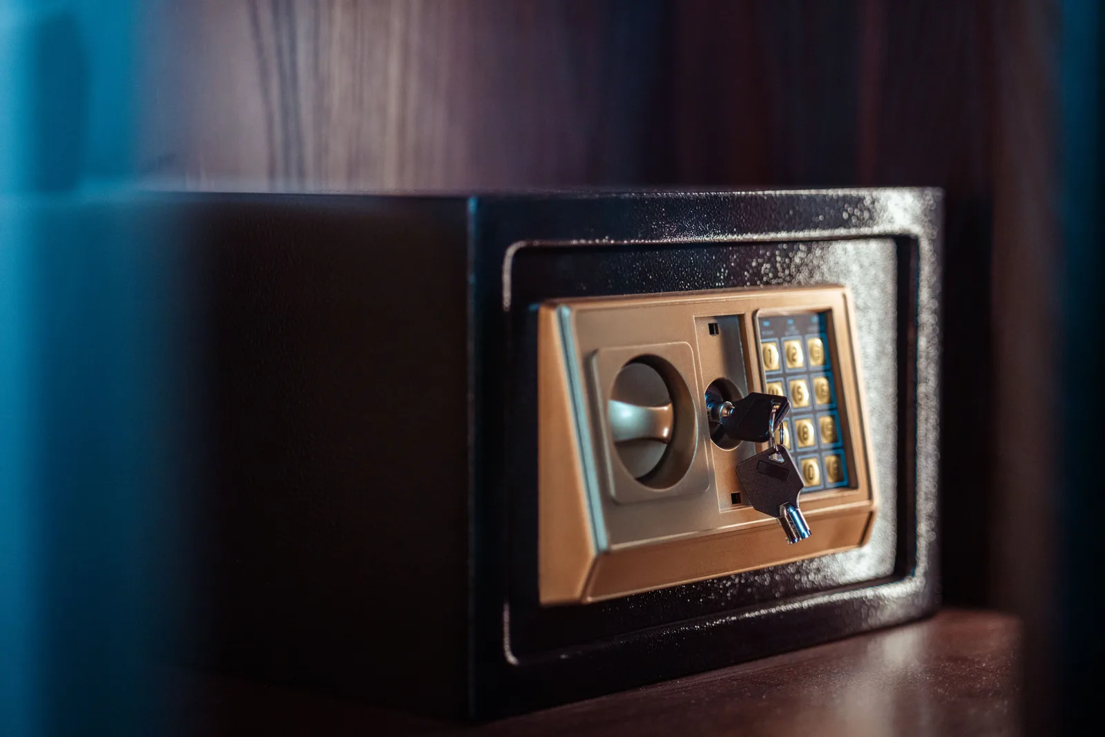 Rack lockbox compared with SentriLock and Supra electronic lock boxes