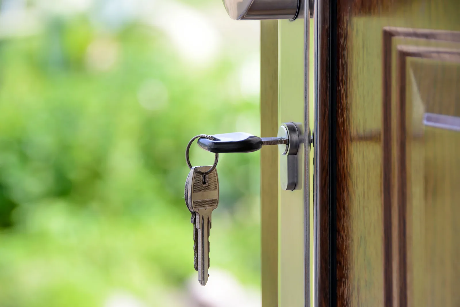 The Complete Guide to Real Estate Lock Box